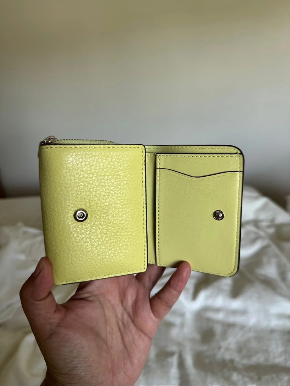 Kate Spade Kayla Small L-Zip Pebbled Leather Wallet - Lime Slushy EUC $129 msrp